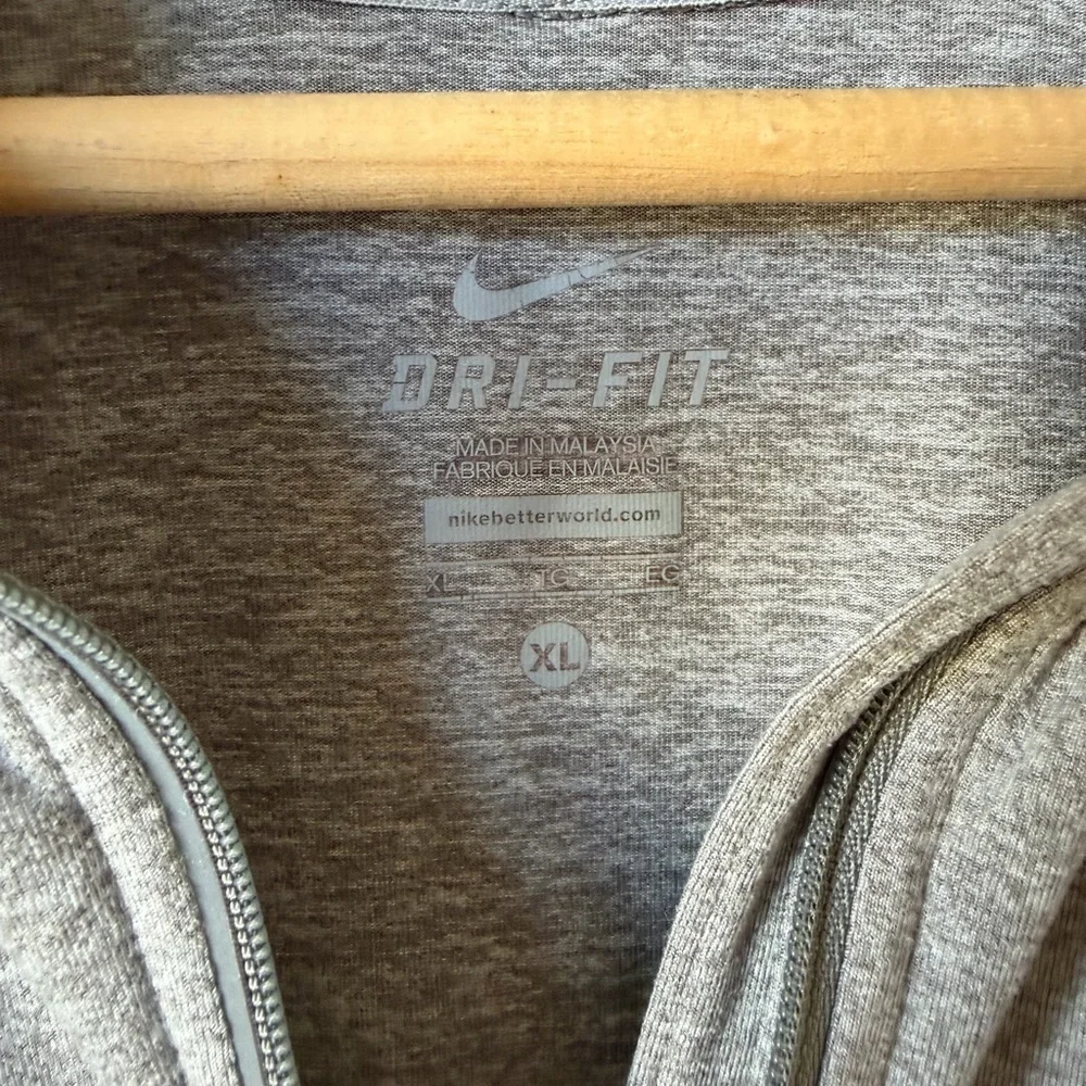 Nike Gray Dri-FIT Quarter-Zip Top - Picture 4 of 8